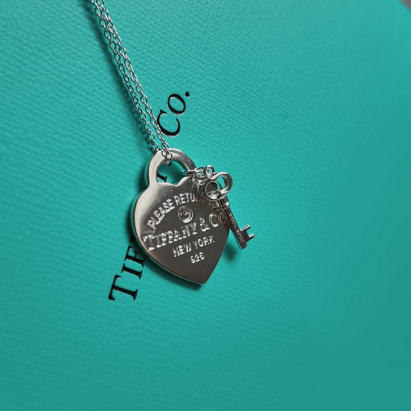 Tiffany Collar Corazón Con Llave Colgante Y Diamante En Plata 925